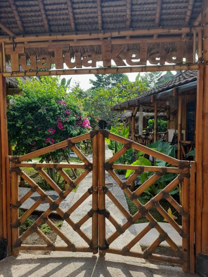Tua Tua Keladi Bungalows Gili Air Dış mekan fotoğraf