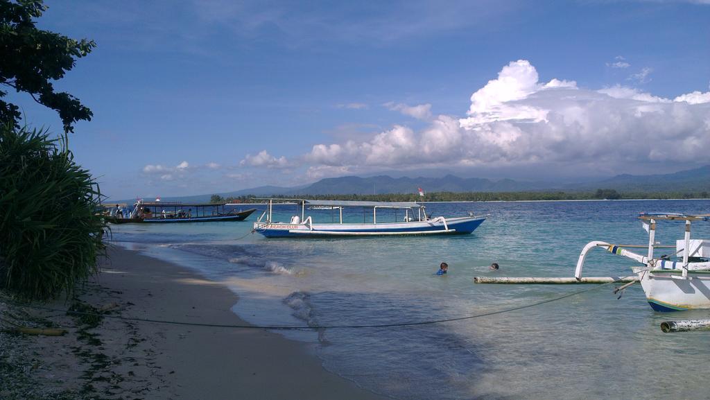 Tua Tua Keladi Bungalows Gili Air Dış mekan fotoğraf